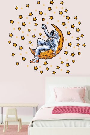 Ayda Yatan Astronot Ve Yıldızlar Çocuk Odası Duvar Sticker Seti - Görsel 5